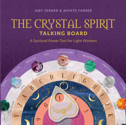 Kalbanti lenta The Crystal Spirit su violetine pakuote, kristalų žetonais, auksinėmis raidėmis ir planšetės žymekliu