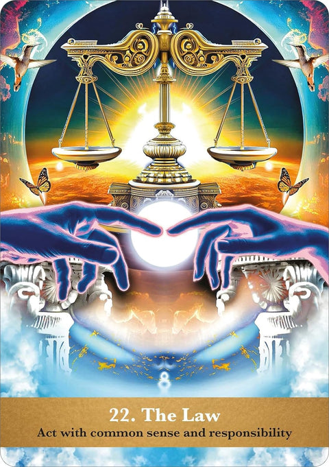 tarot korta su auksinėmis svarstyklėmis, violetinėmis rankomis ir švytinčiu saulės rutuliu, unikalus gyvas dizainas
