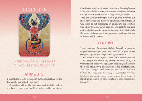 tarot korta Intuition su mėlynos ir rausvos mandalos motyvais ir katės totemu, priekinis kampas, rožinė gradientinė fono versija
