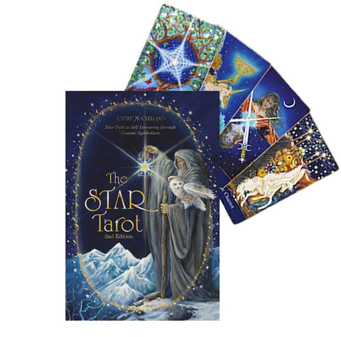 Tarot kortos The Star Tarot mėlyname dėkle, parodytas priekinis viršelis ir fanuotos kortos viršuje dešinėje
