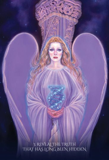 angelų korta, violetinė figūra su mėlynu smėlio laikrodžiu rankose, pilnas frontinis vaizdas, unikalus variantas