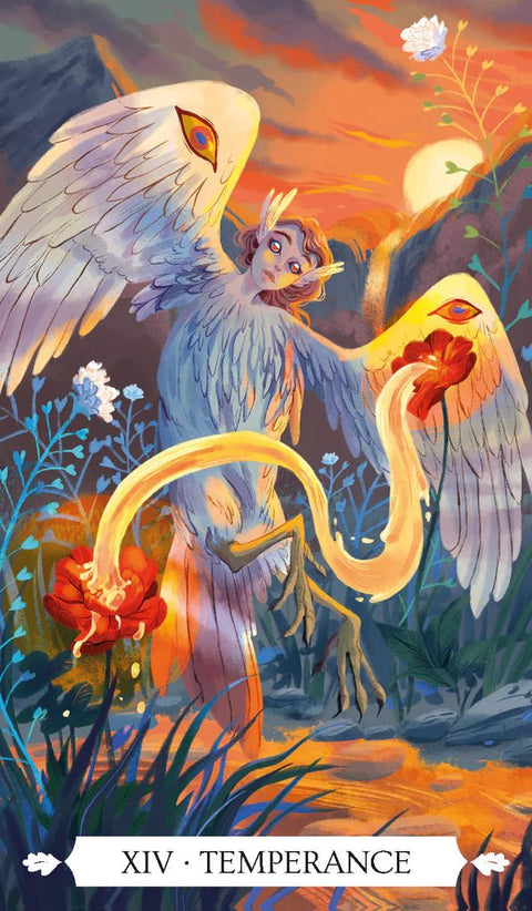 Tarot korta Temperance — saulėlydžio fone angelas su sparnais maišo šviesą ir gėlių vandenį, vertikalus variantas