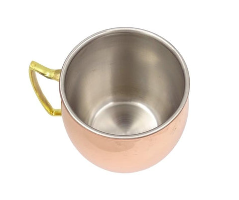 Puodelis vario spalvos su nerūdijančio plieno vidumi ir auksine rankena, žvelgiant iš viršaus matomas vidus