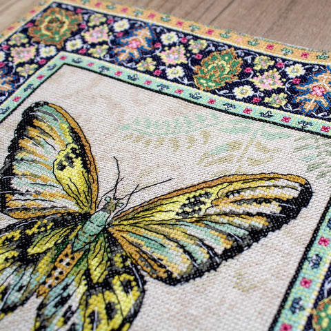 LetiStitch: Vintage Butterfly SLETI981 - siuvinėjimo kryželiu rinkinys - HOBI.LT 🇱🇹