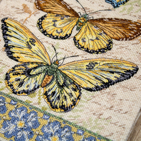LetiStitch: Vintage Wings - Le Papillons SLETI975 - siuvinėjimo kryželiu rinkinys - HOBI.LT 🇱🇹