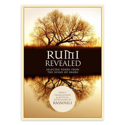Knyga Rumi Revealed su auksinio atspalvio viršeliu, simetrišku medžio atspindžiu ir Rassouli vertimų paminėjimu