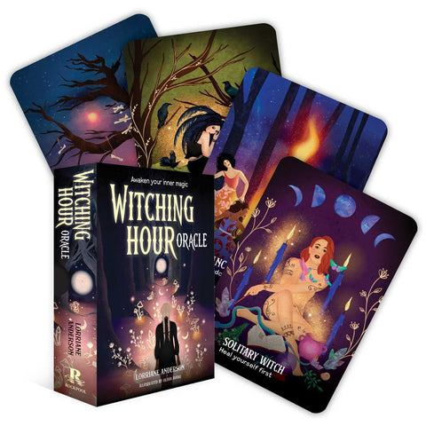Oracle kortos Witching Hour komplektas su tamsiai violetine dėže ir penkiomis iliustruotomis kortomis, parodyta atversta „Solitary Witch“ korta