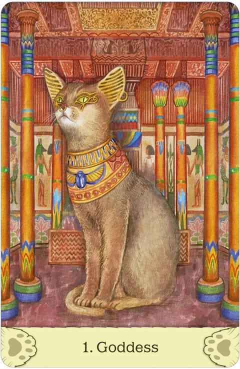 tarot korta Goddess – Egipto stilistika: sėdinti papuošta katė su auksiniais papuošalais ir spalvotomis kolonomis, numeris 1