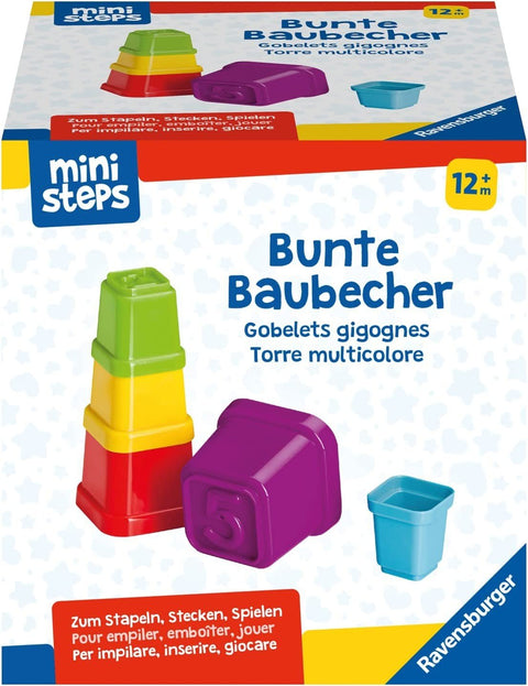 Susistatančių puodelių rinkinys Ravensburger Mini Steps, keturi spalvoti kubeliai (raudonas, geltonas, žalias, mėlynas), vienas gulintis šone ir sustatytas pilnas stulpas