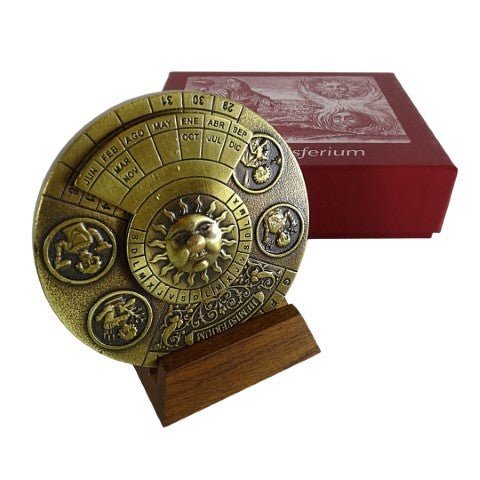 HOBI.LT 🇱🇹: Žalvarinis amžinasis kalendorius ant medinio pagrindo H27 - HOBI.LT 🇱🇹