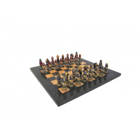 Metaliniai šachmatai su žaidimo lenta iš prabangios KUKMEDŽIO medienos