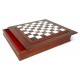 Prabangūs metaliniai šachmatai su žaidimo lenta iš medienos su Alabastro paviršiumi