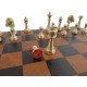 Žalvariniai šachmatai su tikros odos rankų darbo žaidimo lenta