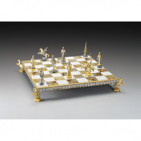 NOKOLAJUS II: Ypač prabangūs šachmatai iš Bronzos dengti tikru 24K auksu