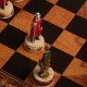 Prabangūs rankomis spalvinti šachmatai su žaidimo lenta/dėže
