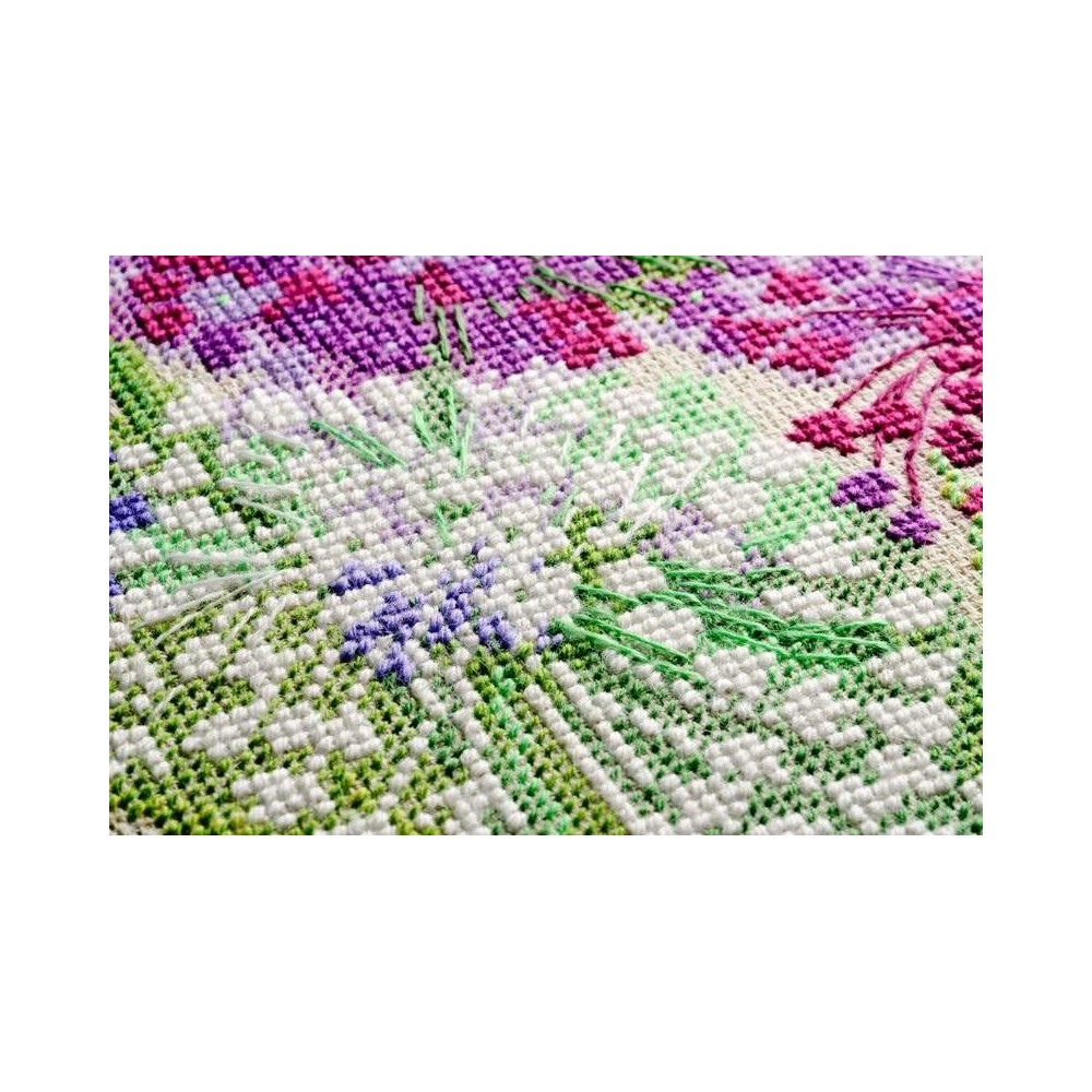 RIOLIS cross stitch kit Allium