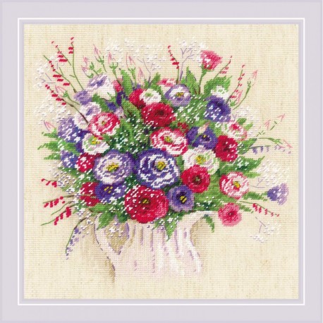 Bouquet with Eustoma and Gypsophila cross stitch kit by RIOLIS Ref. no.: 1947