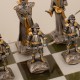 SAMURAJAI: Ypač prabangūs šachmatai iš Bronzos dengti tikru 24K auksu