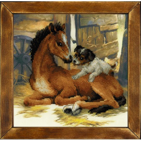 RIOLIS: Siuvinėjimo rinkinys su ant medžiagos atspaustu piešiniu „Kumeliukas ir šuniukas“ 0052 PT (30x30 cm)