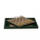 Auksu ir sidabru padengti šachmatai su unikalia šachmatų lenta