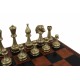 Metalinių šachmatų komplektas su rudai/juoda dirbtinės odos šachmatų lenta