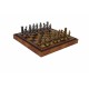 Metalinių šachmatų komplektas ROMĖNAI PRIEŠ BARBARUS su dirbtinės odos lenta ir dėžute N°163