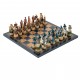 SAMURAJAI: rankomis spalvinti šachmatai su žaidimo lenta