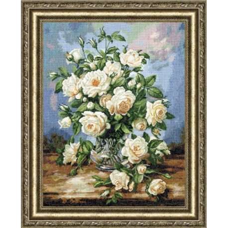 LTS043 White Rose Bouquet Cross Stitch Kit from Golden Fleece