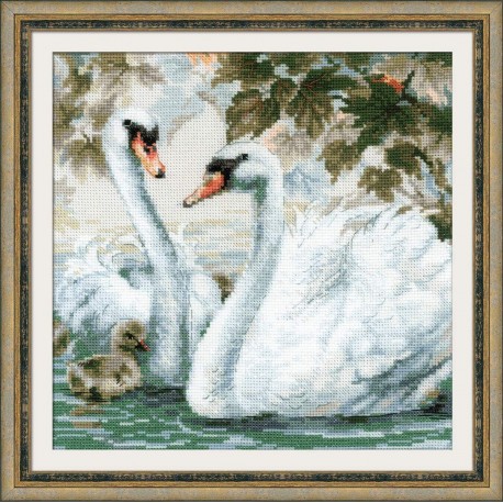 White Swans cross stitch kit by RIOLIS Ref. no.: 1726