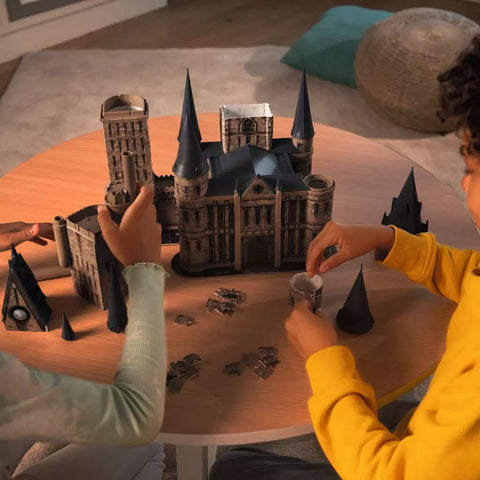 Ravensburger 3D dėlionė „Haris Poteris: Astronomijos bokštas naktį“, 626 det.