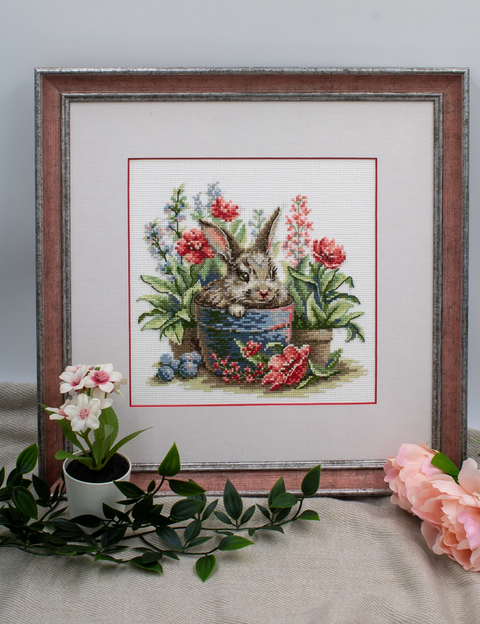 Žydintis zuikis – kryželiu siuvinėjimo rinkinys su Aida 14 ct, 20x20 cm