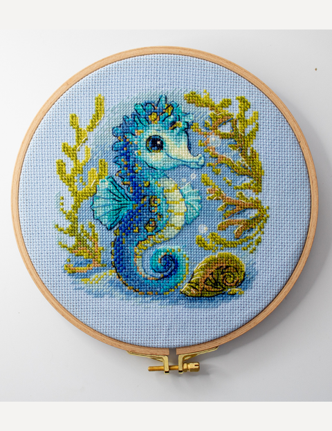 Jūrų arkliuko siuvinėjimo kryželiu rinkinys su 14 ct Aida (15×15 cm)