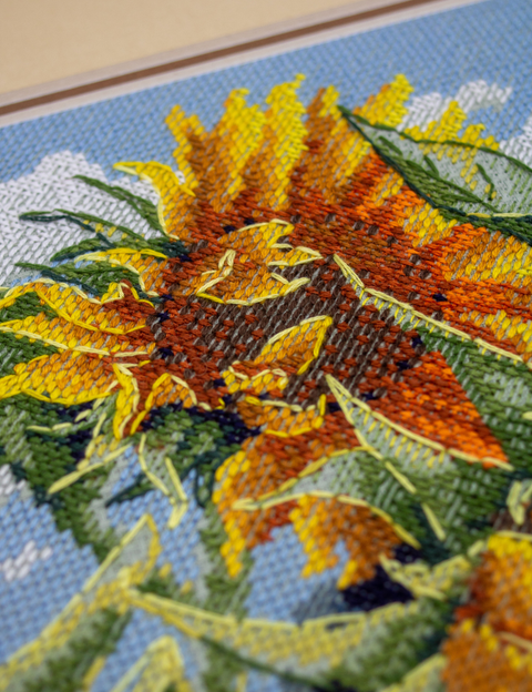 Saulėgrąžos vėjyje kryželiu siuvinėjimo rinkinys, Aida 14 ct 30x24