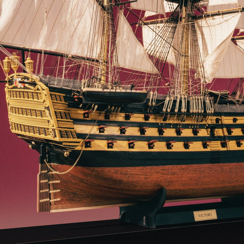 „HMS Victory“ – legendinis britų karo laivas 1:87