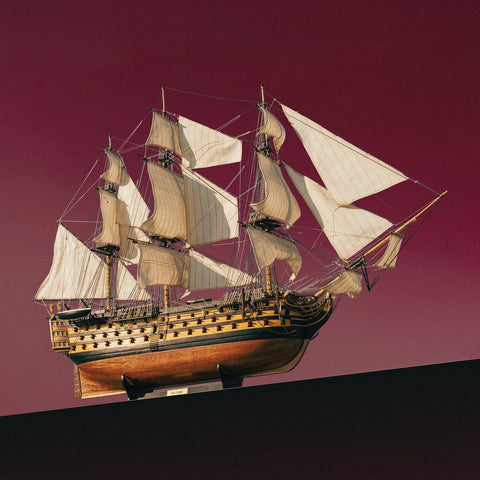 „HMS Victory“ – legendinis britų karo laivas 1:87
