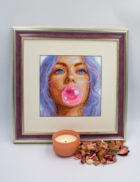 Bubblegum Dreams kryželiu siuvinėjimo rinkinys su Aida 14 ct, 20×20