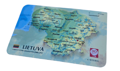 3D reljefinis Lietuvos žemėlapio magnetukas 9x6 cm – ryškus suvenyras