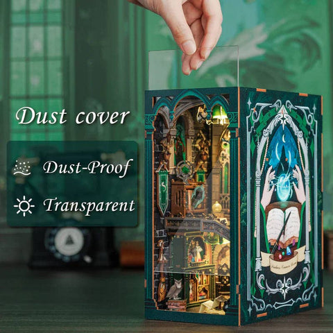 Book Nook „Darkness Common Room“ medinė knygų niša su LED, rinkinys