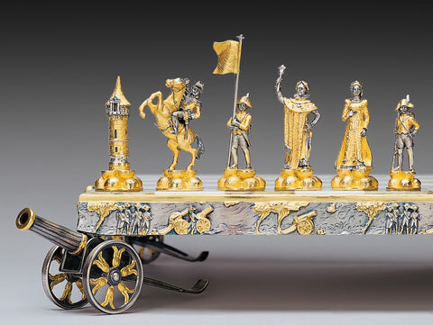 NAPOLEONAS: ypač prabangūs šachmatai iš Bronzos dengti tikru 24K auksu