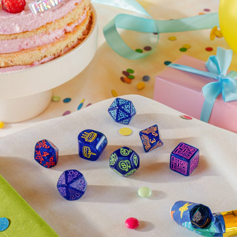 Gimtadienio RPG kauliukų rinkinys „Streamers“ – žvilganti mėlyna, 7 vnt