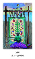 Tarot korta: moteris verpia žalią gobeleną su spalvotais paukščiais, purpurinė suknia ir užrašas XIV apačioje