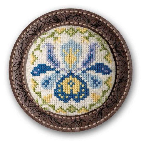 Siuvinėjimo adatinės rinkinys „Vilkdalgiai“ – Wonderland Crafts