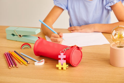 Plus-Plus HEXEL Duo antistresinis raktų pakabukas • fidget žaislas – pastelinė geltona/rožinė