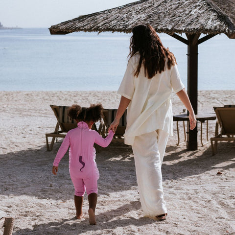 My Carry Potty vaikiškas maudymosi kostiumėlis su kepure UPF50+ „Rožinis Drakonas“, 3–4 m. (104 cm)