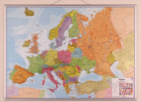 Europos politinis sieninis žemėlapis 100x139 cm, laminuotas, su vėliavomis