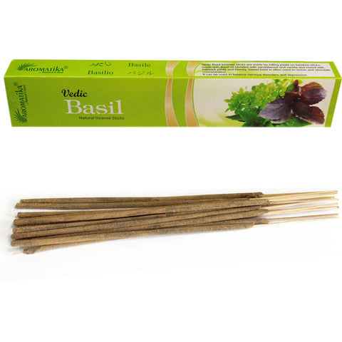 Baziliko smilkalai Aromatika — žaliame pakelyje su išdėstytais natūraliais lazdelių smilkalais, apie 12 vnt.