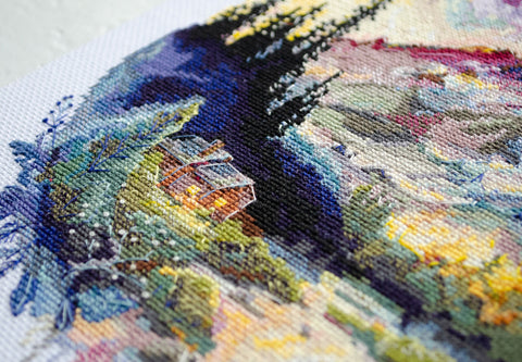 Siuvinėjimo kryželiu rinkinys „Virš pasaulio“ su karoliukais, 23×23 cm 18 ct