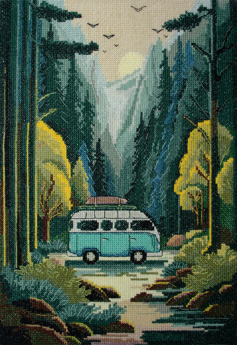 Siuvinėjimo kryželiu rinkinys „Nuotykių troškulys“ su PRECIOSA, 22x32 cm