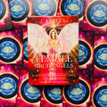 Orakulo kortos The Female Archangels – Calista, 44 kortų raudona dėžutė centrinėje vietoje ant spalvotų nugarėlių