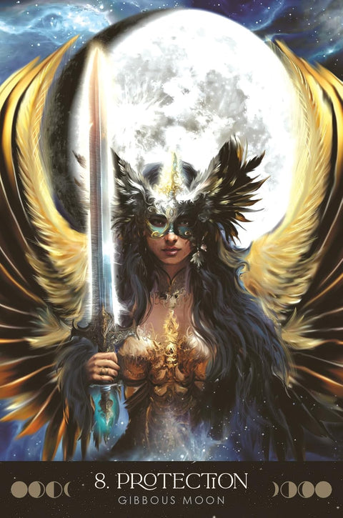 tarot korta Protection (Gibbous Moon), 8 numeris — auksinės ir juodos spalvos sparnai, karystė su kalaviju prieš pilnatį
